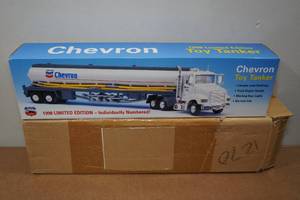 lot 290 image: Chevron Toy Tanker Truck Die Cast