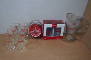 lot 293 image: Vintage 1984 Coca-Cola 7-Piece Drinking Set with Clock and Glasses