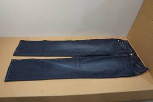 lot 296 image: Earl Womens Jeans - Size 14