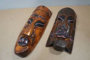 lot 322 image: 2 African Tribal Masks