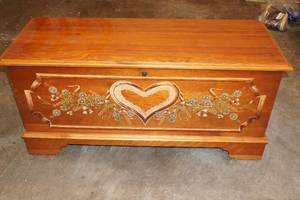 Lane Furniture Cedar Chest with Inlay Front