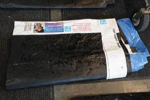 lot 325 image: Advertising Tarp - 10x24