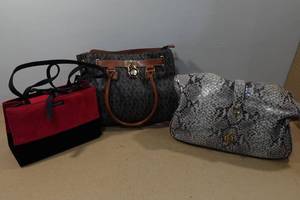 lot 336 image: 3 Womens Purses