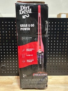 lot 15 image: Dirt Devil Power Swerve Pet Vacuum