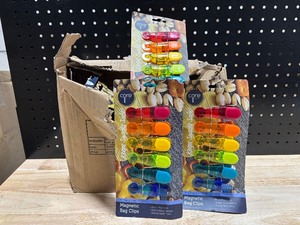 lot 16 image: Magnetic Bag Clips Qty 12 Packages
