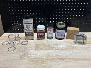 lot 26 image: Assortment BBQ Sauce and Seasoning