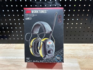 lot 40 image: 3M Worktunes AMFM Hearing Protector