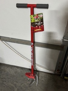 lot 63 image: Garden Weasel Claw Tiller Pro