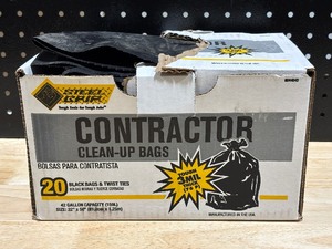 lot 67 image: Contractor Bags