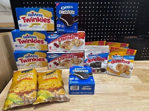 lot 8 image: Misc Food Items