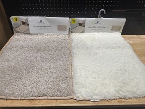 lot 53 image: Microfiber Bath Rugs