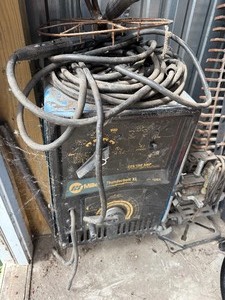 lot 2 image: Contents of 2 6 x 10 Storage Garages