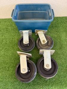 lot 17 image: Set of 4 Heavy Duty Casters