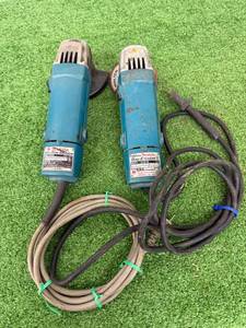 lot 37 image: 2 Makita 100mm Disc Grinders