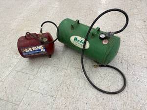 lot 67 image: Portable Air Tanks