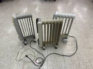 lot 69 image: Portable Heaters