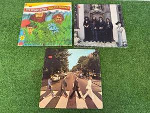lot 92 image: Beetles Albums