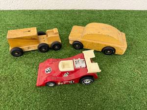 lot 105 image: Tonka Race Car & Wood Toys