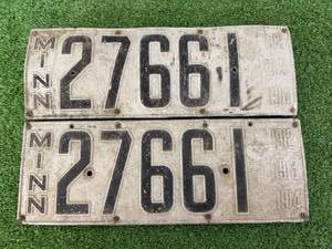 lot 108 image: MN License Plate Set 1912, 1913, 1914 Mounted on Wood
