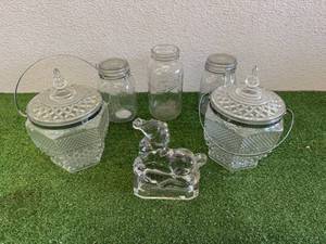 lot 134 image: Glass Horse, Ice Buckets & Jars