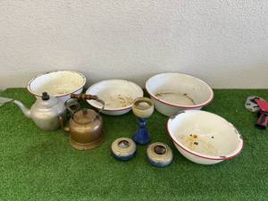 lot 136 image: Copper Pot, Enamel Bowls & Pottery