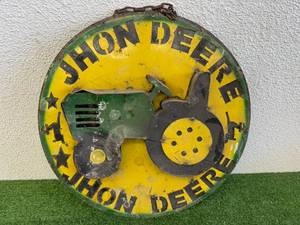 lot 150 image: Jhon Deere Metal Sign