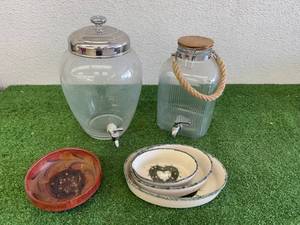 lot 154 image: Glass Beverage Servers, Bowls