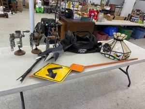 lot 157 image: Mixed Lot - Sign, Hanging Light, Callaway Golf Duffle Bag