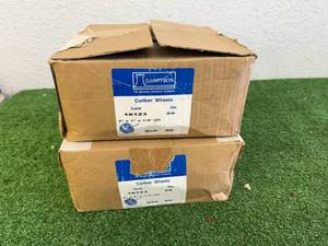 lot 172 image: 2 Boxes Caliber Wheels 80 Grit