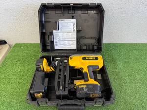 lot 194 image: DeWalt 18 Volt 18 Gauge Cordless Nailer
