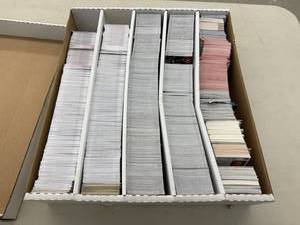 lot 213 image: Box of Hockey Cards
