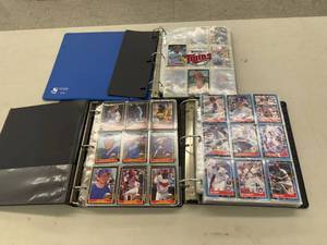 lot 216 image: 3 Binders of Baseball Cards