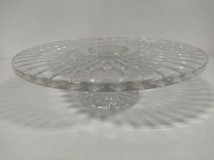 lot 43 image: Block Lead Crystal Cake Stand