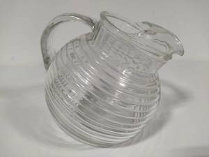 lot 49 image: Anchor Hocking Manhattan Clear Glass Pitcher