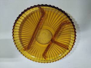 lot 55 image: Indiana Glass Amber Divided Relish Plate