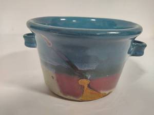 lot 86 image: Chamberlain Two-Handled Pottery Bowl