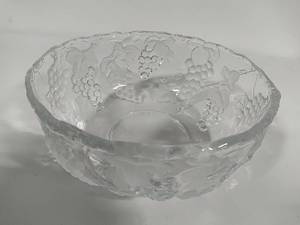 lot 136 image: Mikasa Carmen Crystal Bowl