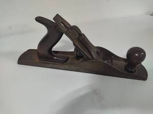 lot 142 image: Stanley No. 5 Plane