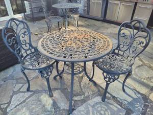 lot 149 image: Metal Bistro Table & Matching Chairs  Note Location for Pick Up