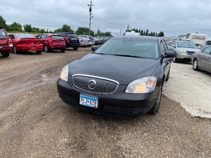 lot 14 image: 2008 Buick Lucerne
