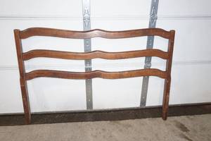 lot 20 image: Vintage Wooden Headboard 56 wide