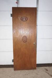 lot 21 image: Vintage Wooden Door