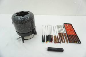 lot 68 image: Function Junction Fondue Set