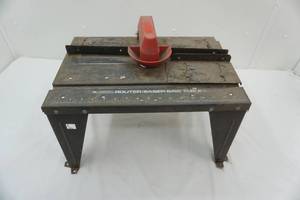 lot 89 image: RouterSaber Saw Table 18.5x13x11