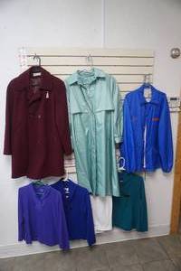 lot 125 image: Womens Clothes Lot