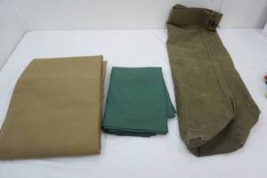lot 137 image: Vintage Rubber Fabric Air Mattresses & Army Duffle Bag