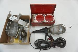 lot 147 image: Trouble Light, Drill Pump, Safety Reflector Kit
