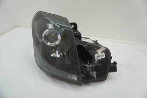 lot 175 image: Right Headlight GM