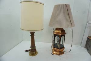 lot 184 image: table lamps