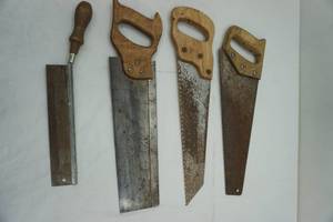 lot 194 image: Antique Saw
